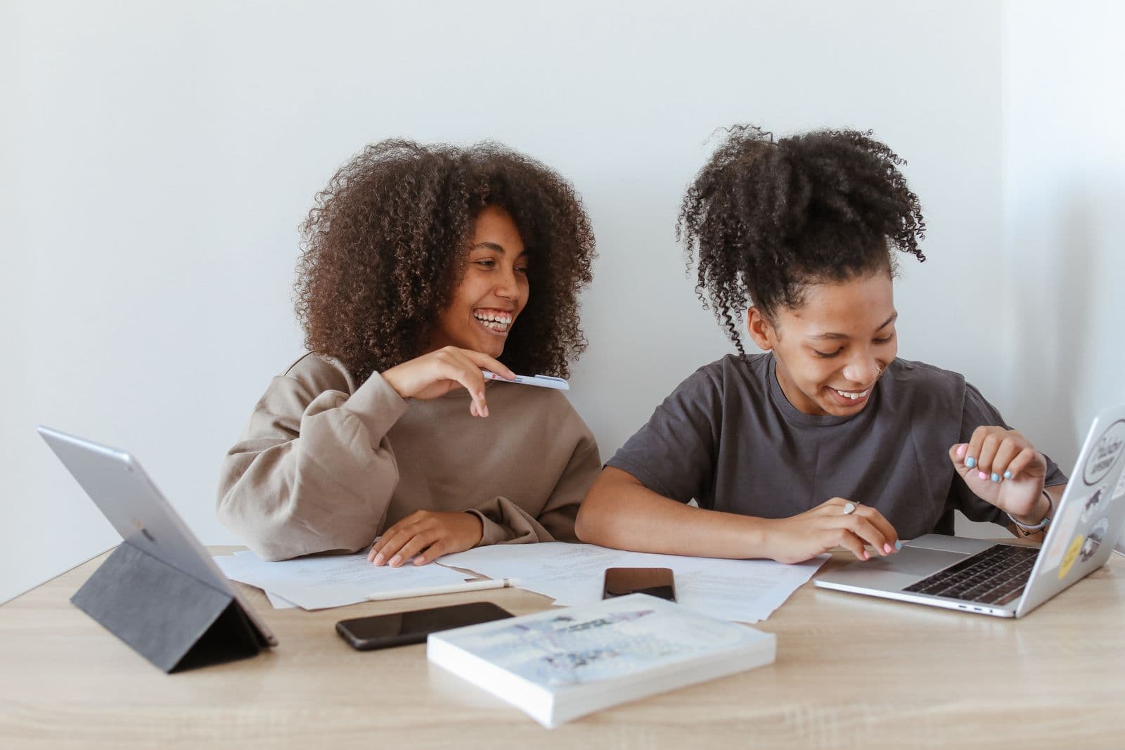 Students preparing together with a laptop